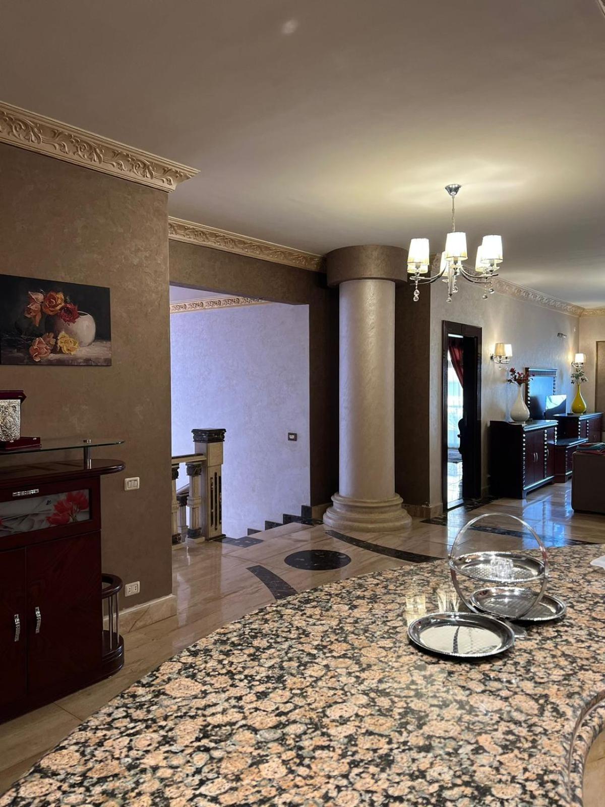 فيلة Cheerful Standalone With Pool And Waterfall *