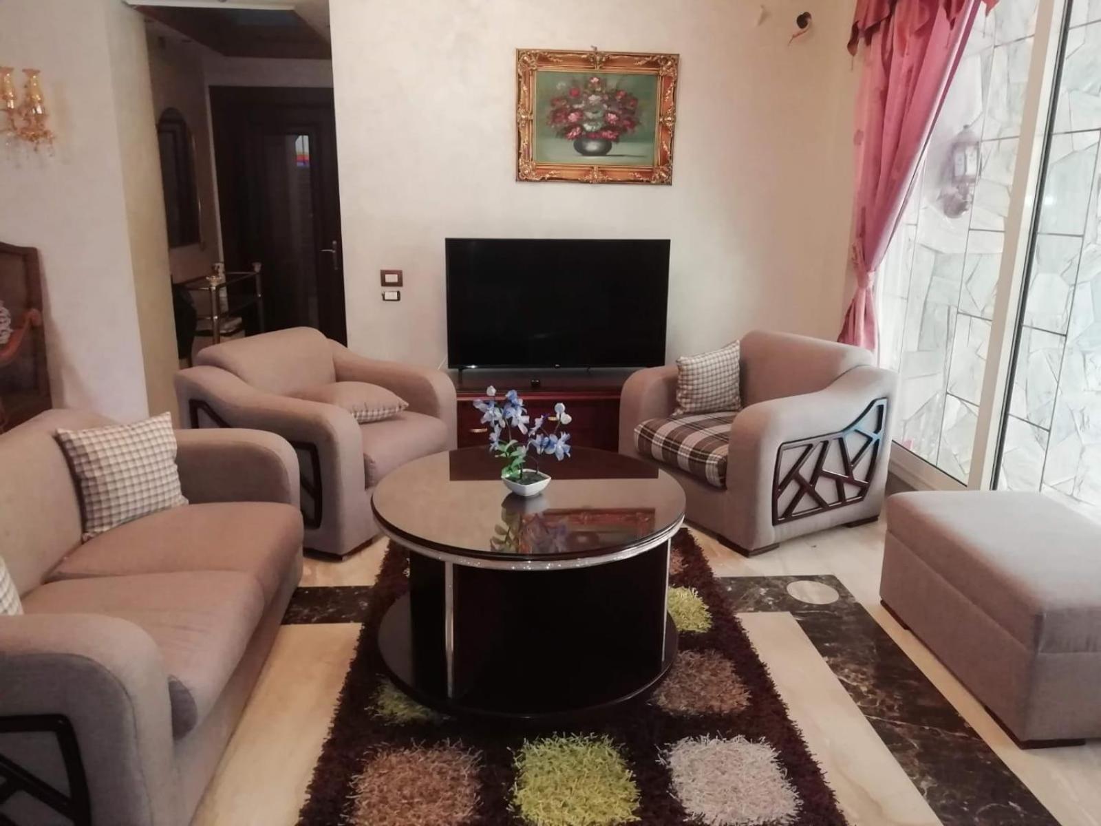 Cheerful Standalone With Pool And Waterfall فيلة *